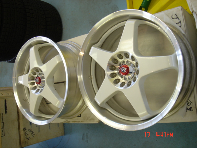 RI5008 - Sparco white rims, 17