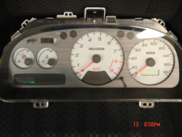 GU5003 - JDM STI Version 4 white face center tach non-DCCD gauge cluster (only fits 98 Imprezas).