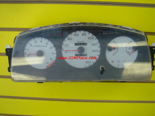 GU22002 - JDM EG6 (92-95) Civic SIR white face gauge cluster. Fits 92-95 Civics all models, plug and play.