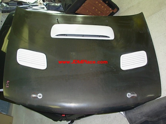 BD28005 - Very rare JDM Version 2 style carbon fiber hood, fits all 93-01 Impreza comes with hood scoop, vents and spliter.