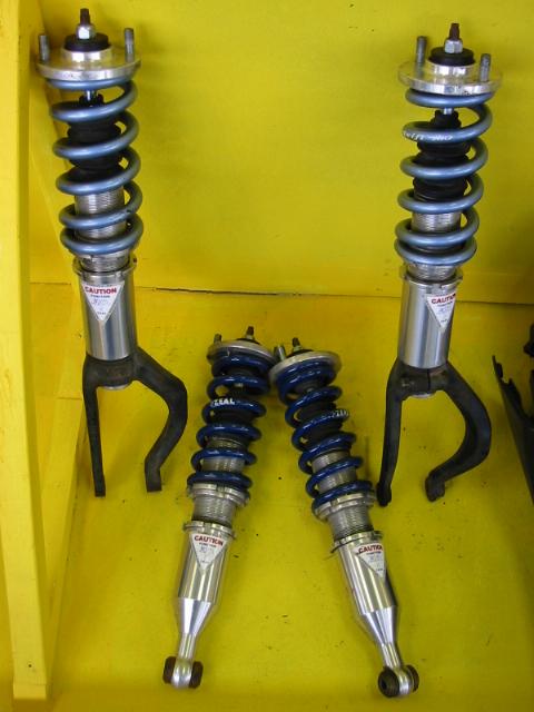 SU6001 - JDM Zeal Function, fully adjustable coilovers for DC2 94-01 Integras and EG 92-95 Civics.