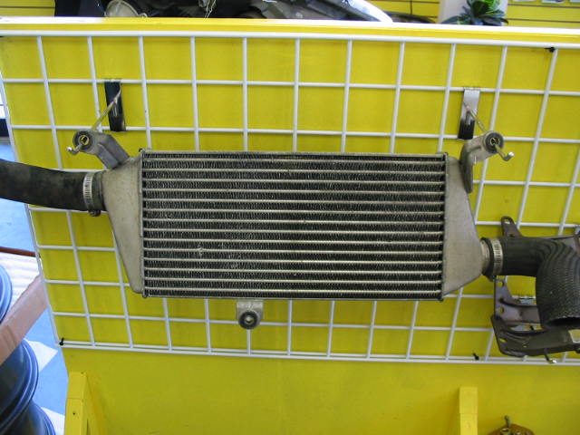 IC4001 - JDM Mitsubitshi front mount intercooler.