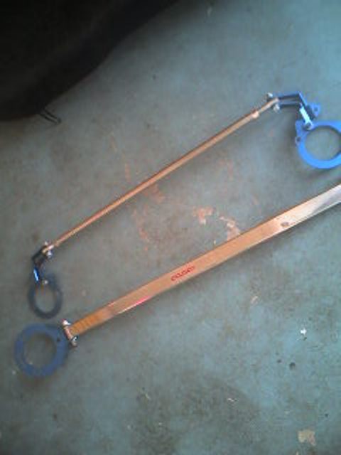 BR10002 - Cusco aluminum front and rear strut bar set for 95-98 240SX S14. Can be bought seprately. Only rear available!