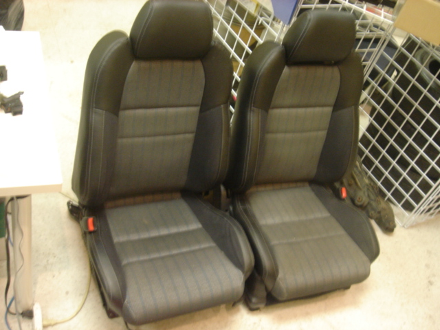 SE11XX6 - JDM Legacy B4 front seats, fits most Subarus.