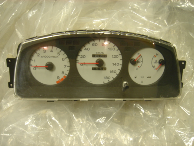 GU130002 - JDM 92-95 Civic EG6 SIR 5sp manuel white face gauge cluster.