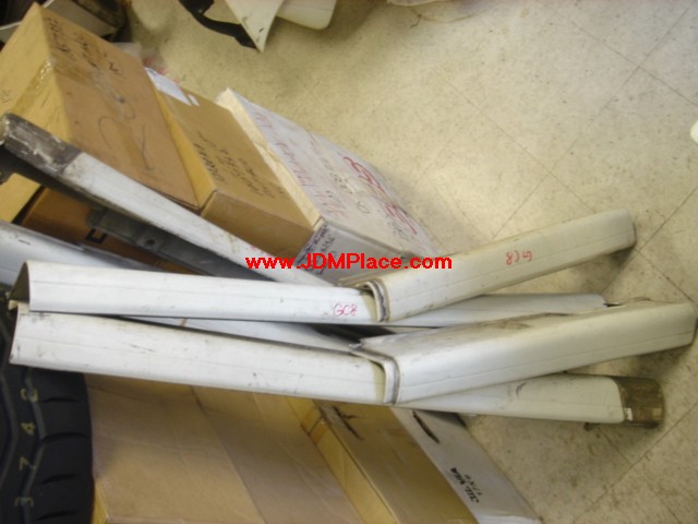 BD24006 - JDM GC8 STI Version 4 Impreza side skirts, complete 4 pieces. Fits all 93-01 Impreza models.